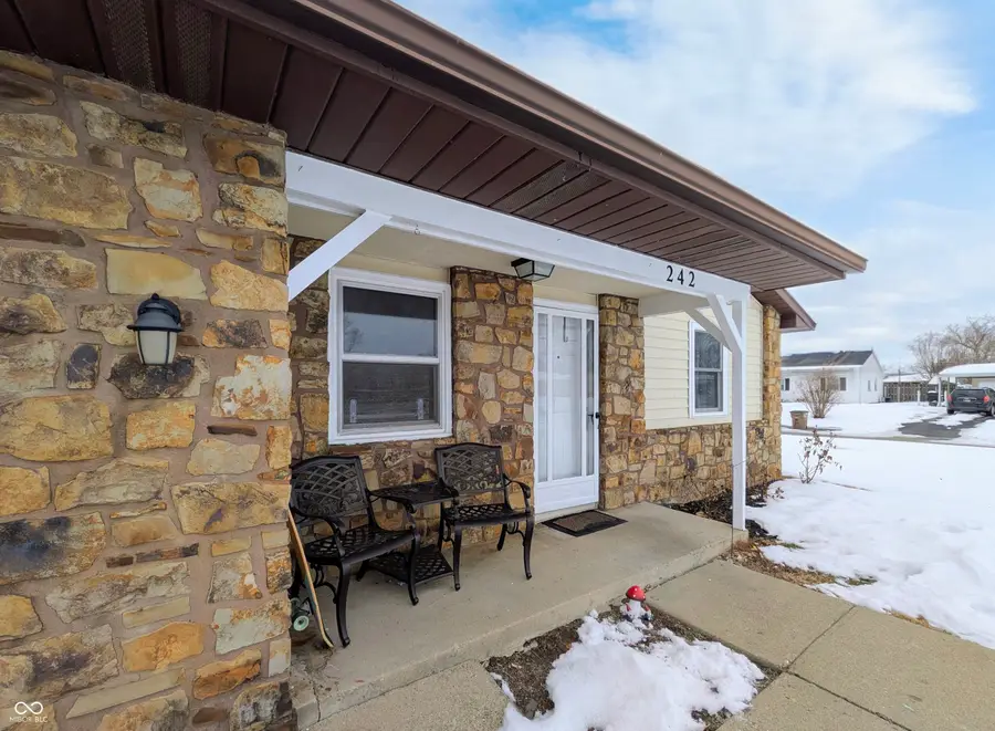 242 Woodlane Drive, Columbus, IN 47201 - #2
