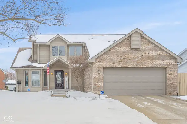 2917 Silver Fox Drive, Columbus, IN 47203