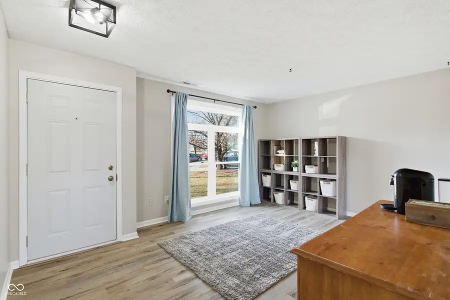 9926 Suncoral Circle, Fishers, IN 46038 - Image #2