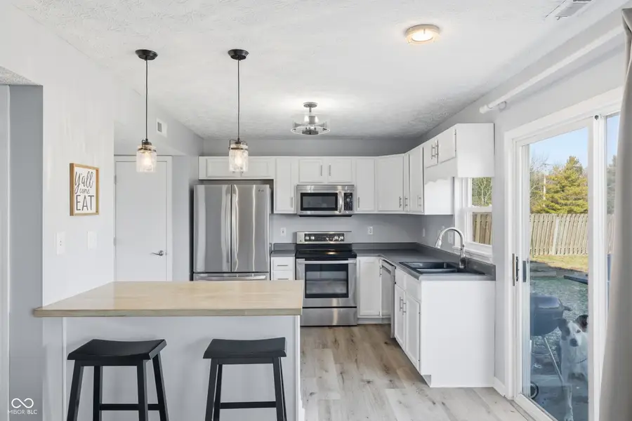 9926 Suncoral Circle, Fishers, IN 46038 - Image #3