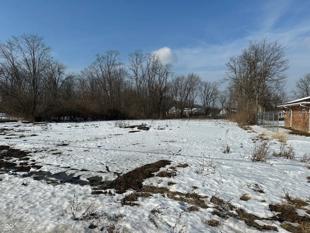 1206 E 53rd Street, Anderson, IN 46013 - #1