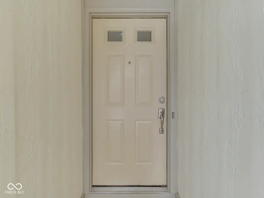 1045 Peppermill Run, Greenwood, IN 46143 - Image #2