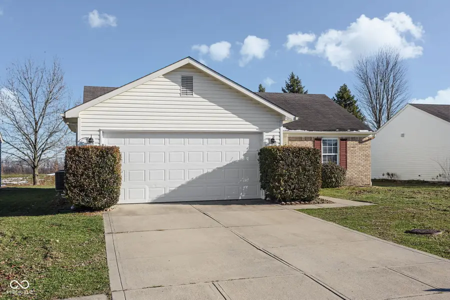 5857 Prairie Meadow Drive, Indianapolis, IN 46221 - Image #3
