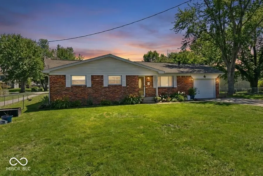657 Walnut Street, Whiteland, IN 46184 - Image #3