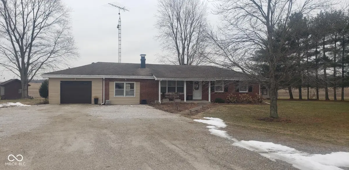 5721 S County Road 550 E, Crothersville, IN 47229 - #1