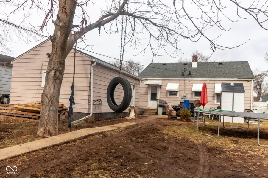 321 E 34th Street, Anderson, IN 46013 - #3