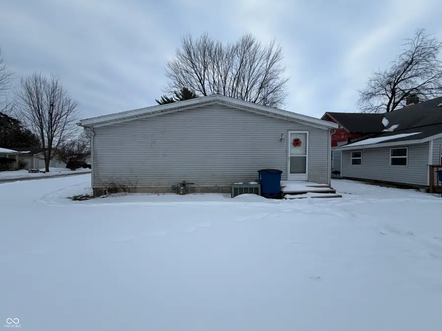 1501 W 7th Street, Marion, IN 46953 - #3