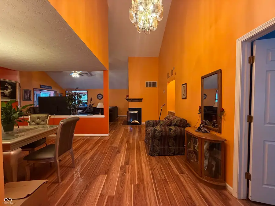 159 President Trail E, Indianapolis, IN 46229 - #2