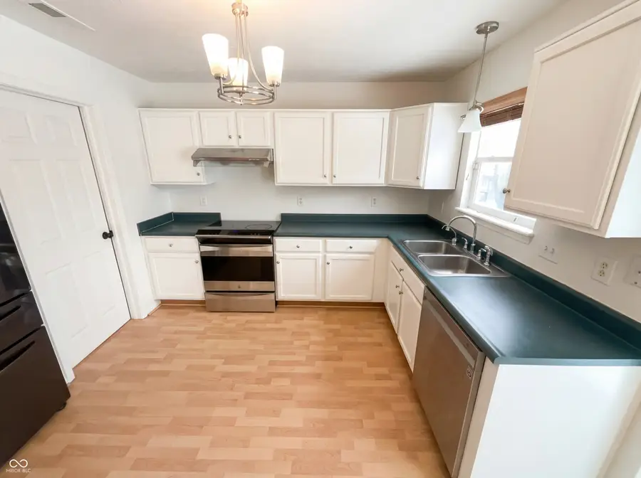 3211 Waterloo Circle, Indianapolis, IN 46268 - #2