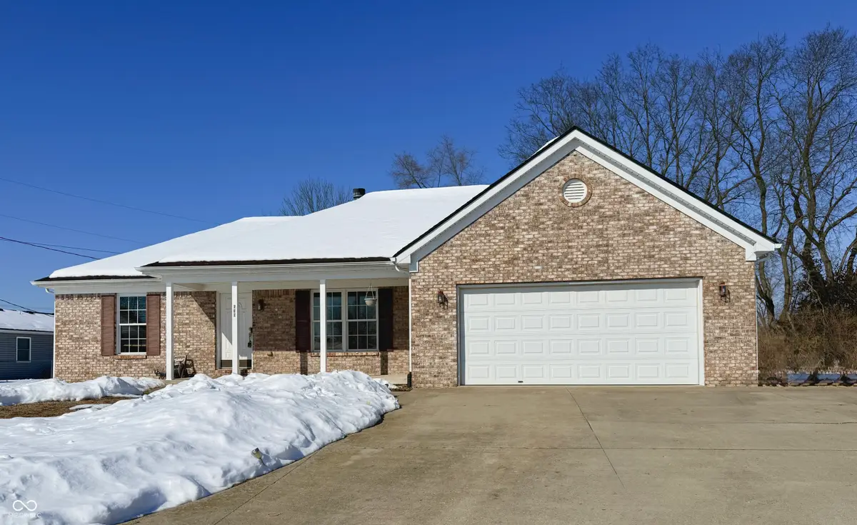 630 Liberty Circle, Edinburgh, IN 46124 - #1