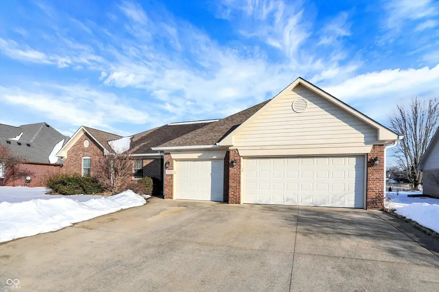 6670 Woodcrest Drive, Avon, IN 46123 - #3