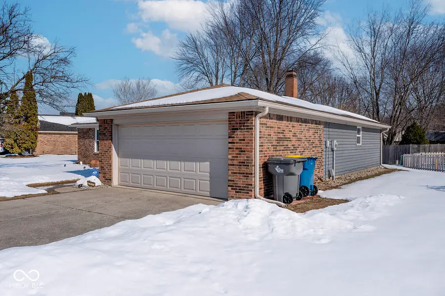 8313 Castle Ridge Lane, Indianapolis, IN 46256 - Image #3