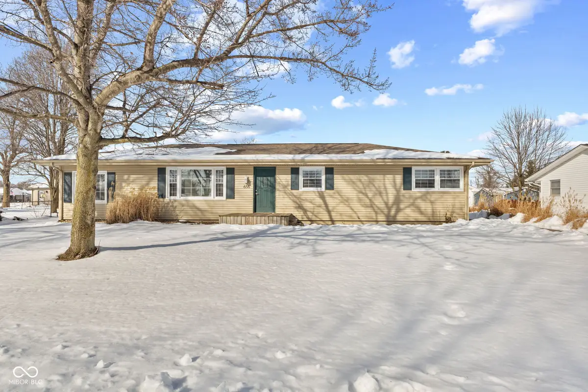 656 Daugherty Street, Columbus, IN 47201 - #1