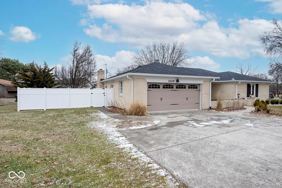 3005 Olive Branch Road, Greenwood, IN 46143 - #2