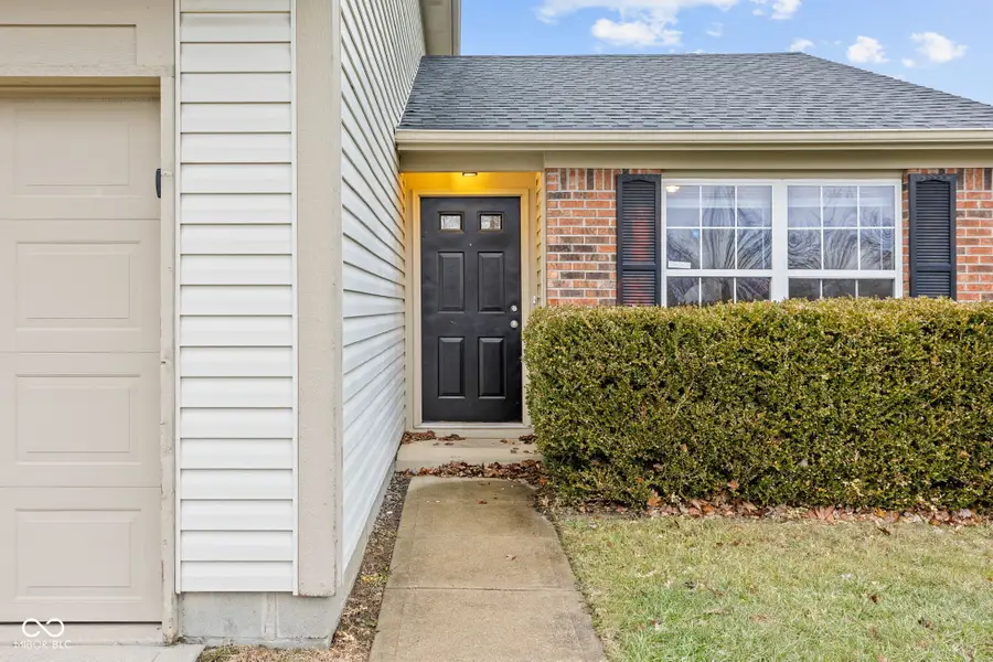 7358 Glendale Drive, Avon, IN 46123 - #3