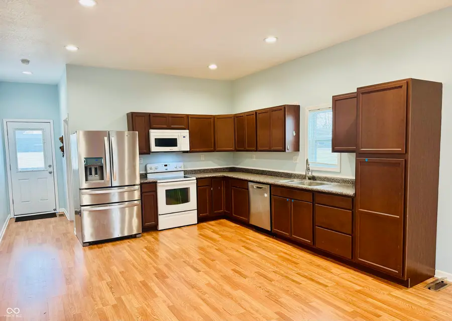 815 Sarasota Drive, Seymour, IN 47274 - #2