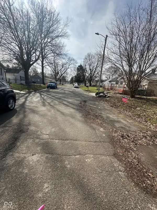 2000 N Elgin Street, Muncie, IN 47303