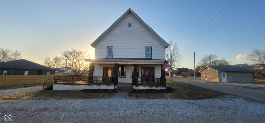203 S Pillsbury Street, Milroy, IN 46156 - #2