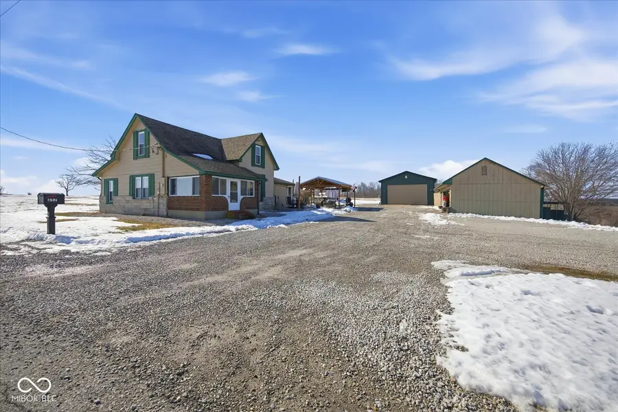 8527 S 500 W, Edinburgh, IN 46124 - #3