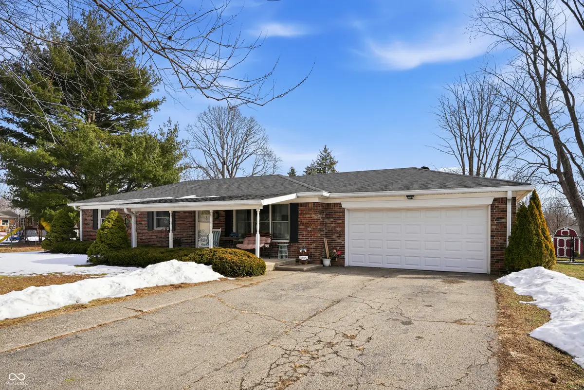 6715 Lakewood Lane, Martinsville, IN 46151 - #1