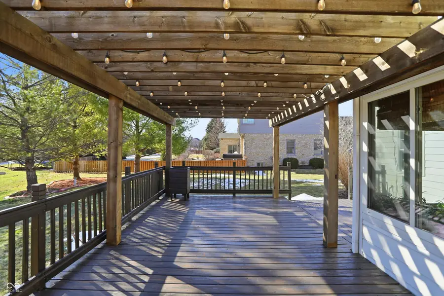 370 Shades Court, Carmel, IN 46032 - #2