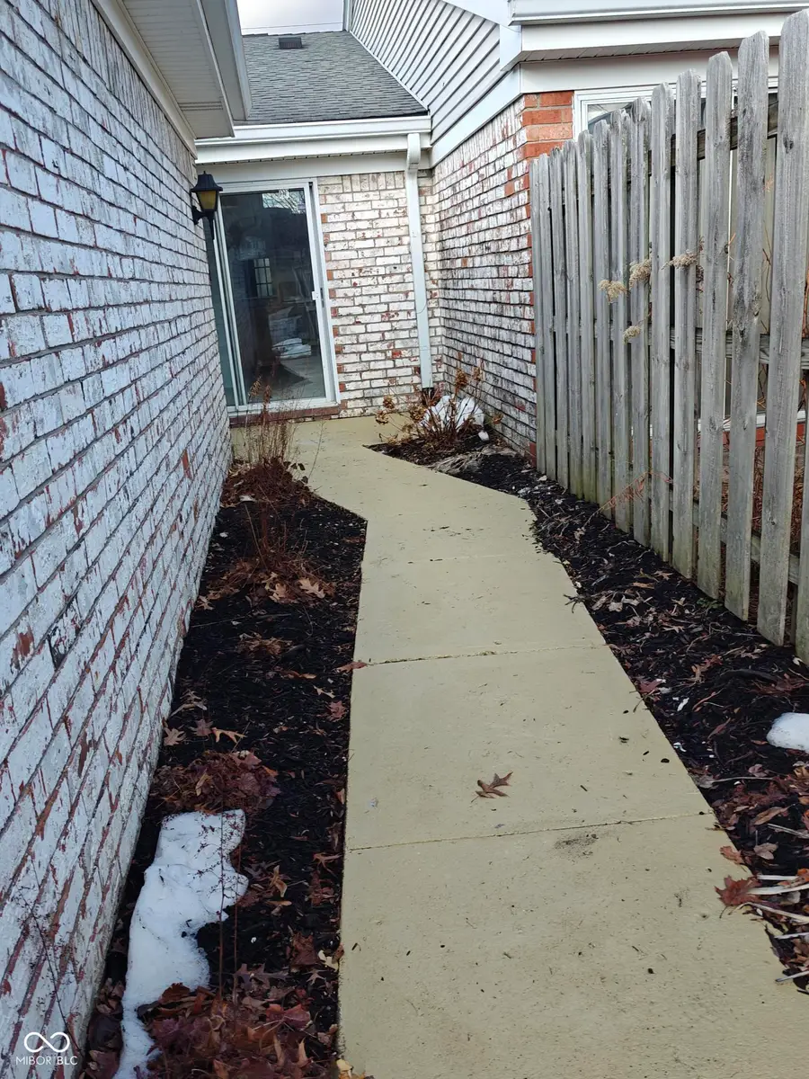 7642 Lancer Lane, Lawrence, IN 46226 - #3