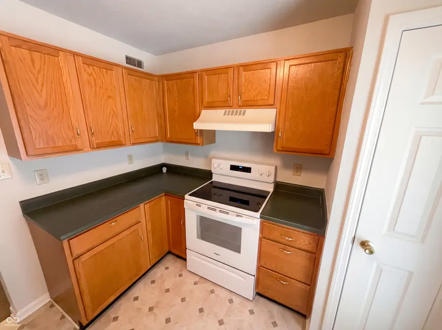 4925 Pembridge Drive, Indianapolis, IN 46254 - #2