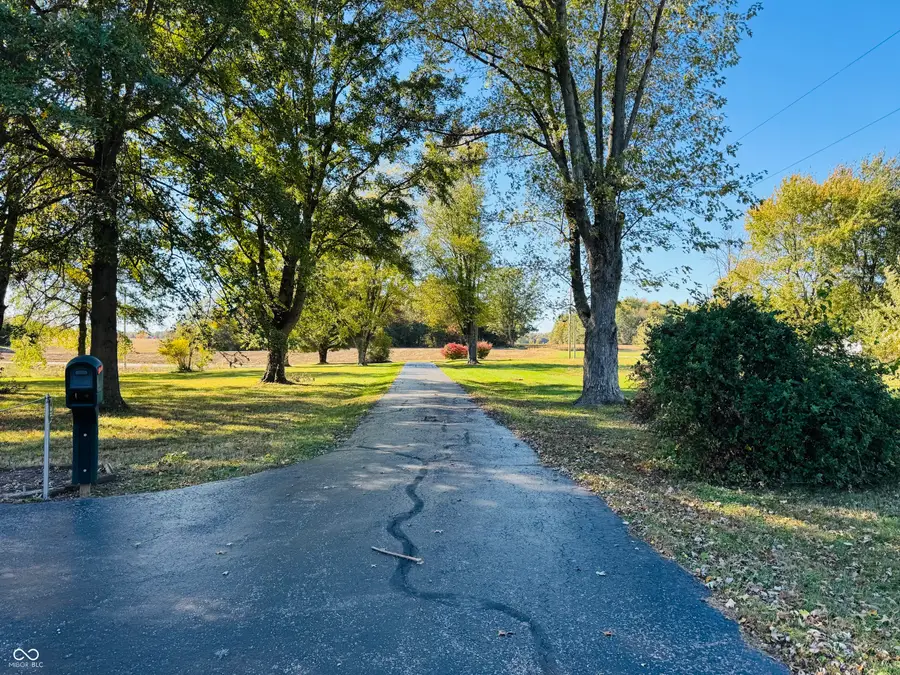 9421 S 200 W, Columbus, IN 47201 - #3