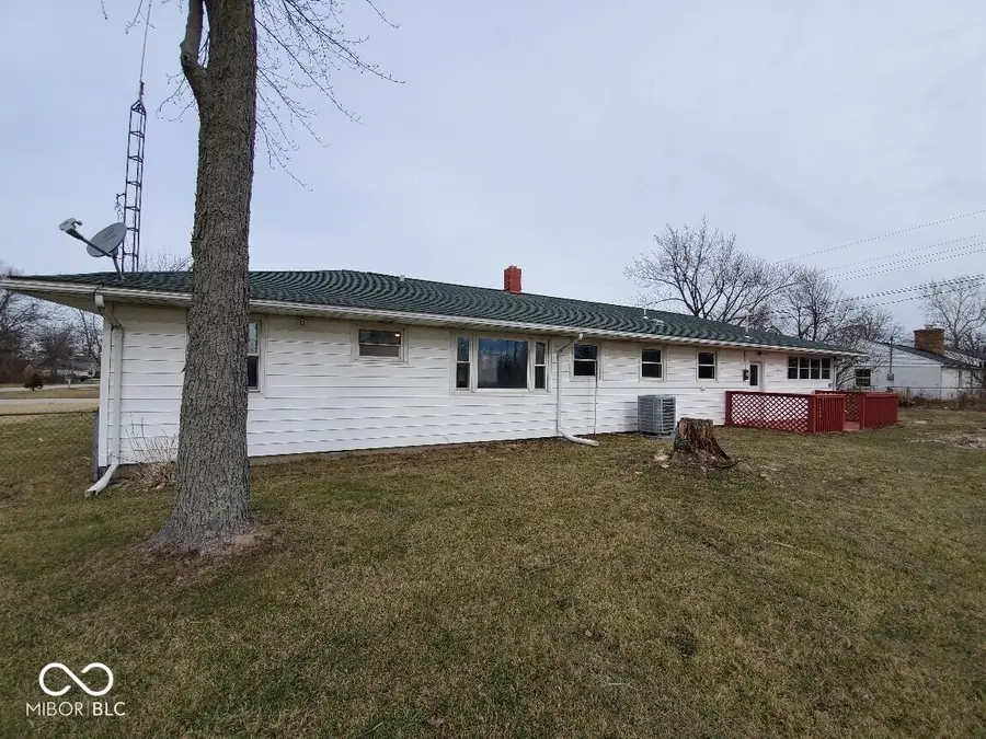 203 W Walnut Street, Farmland, IN 47340 - #2