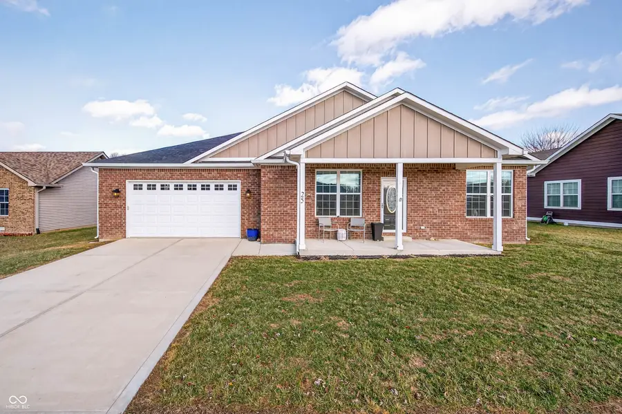 25 Watson Drive, Trafalgar, IN 46181 - #2