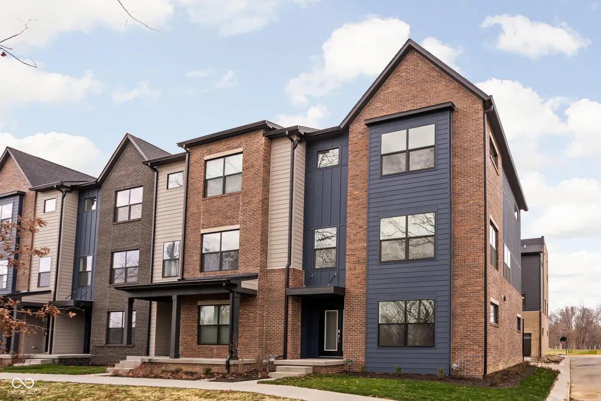 9901 Greenvine Drive, Carmel, IN 46290 - #1