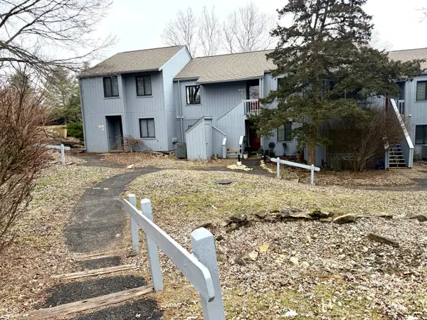 9021 S Pointe Ridge Lane S #11, Bloomington, IN 47401