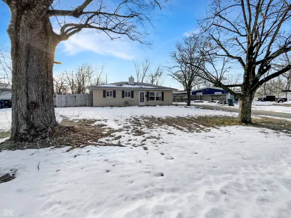 217 Crestwood Drive, New Whiteland, IN 46184