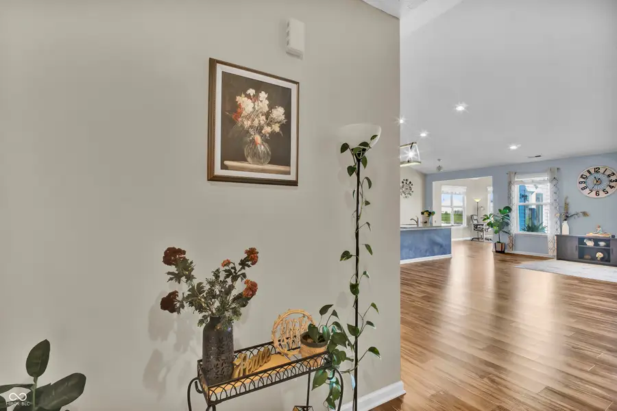 2566 Creek Bank Drive, Columbus, IN 47201 - #3