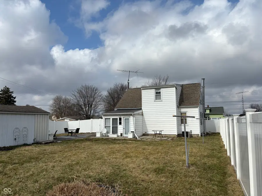 711 Central Avenue, Batesville, IN 47006 - #3