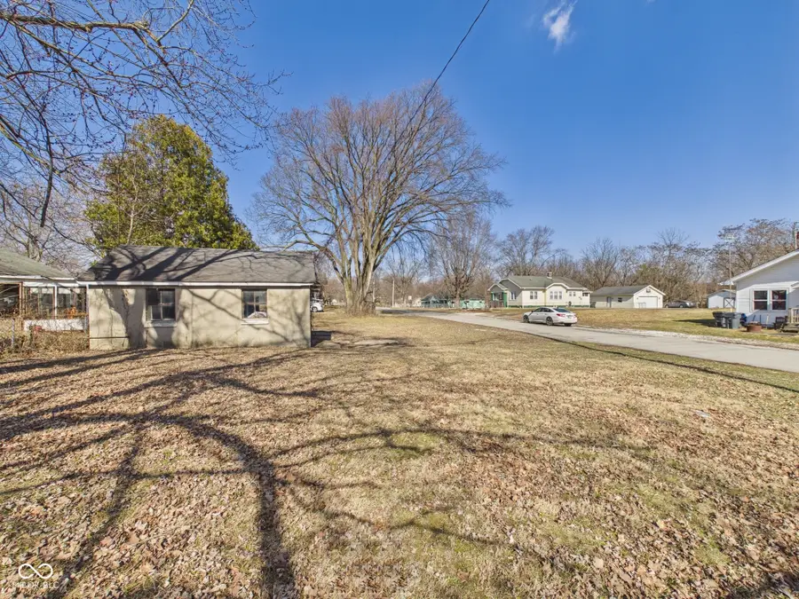 230 E Cross Street, Anderson, IN 46012 - #2