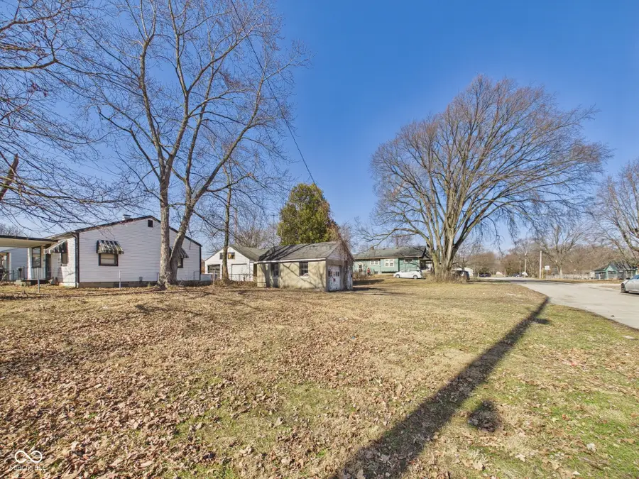 230 E Cross Street, Anderson, IN 46012 - #3