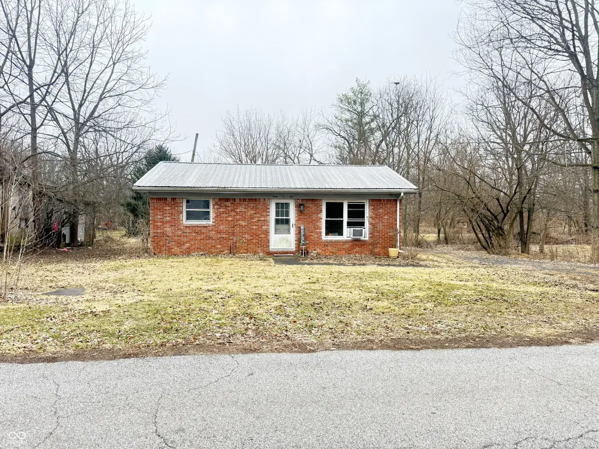 305 E Union Street, Waynetown, IN 47990 - #1