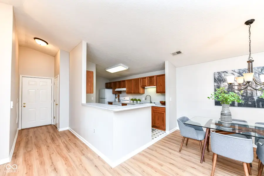 211 Faulkner Court #207, Carmel, IN 46032 - #2