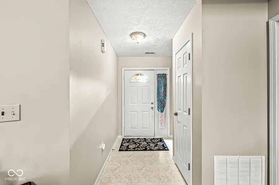 388 Pomona Court, Greenfield, IN 46140 - #3