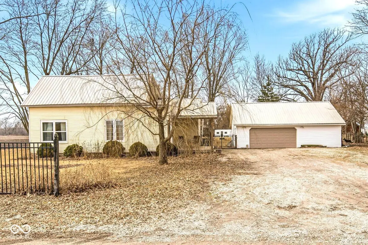 4540 S County Road 1400 E, Kirklin, IN 46050 - #1