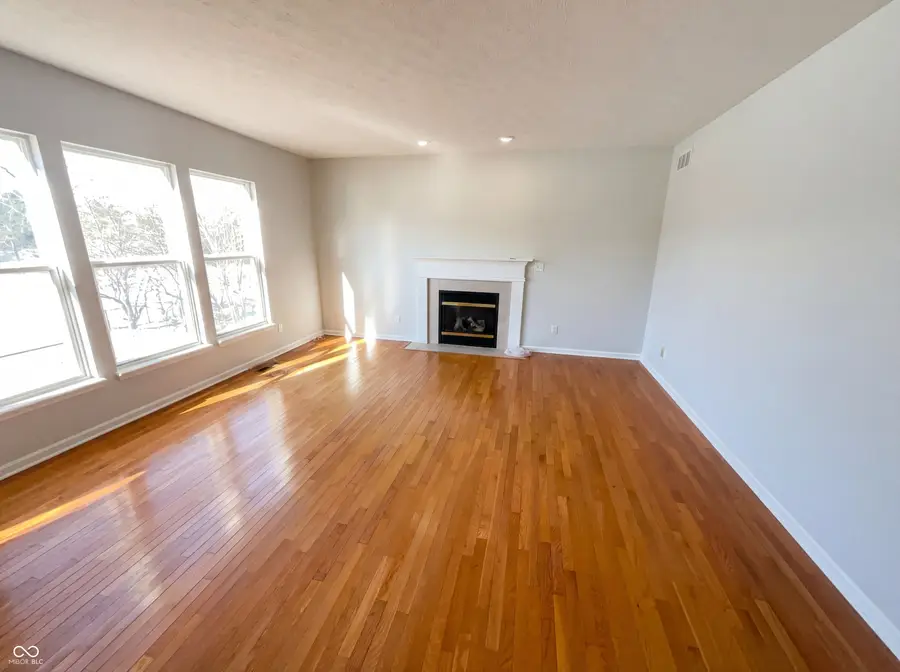 6767 Woodcliff Circle, Zionsville, IN 46077 - #3