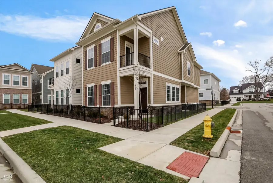 963 Madelyn Dr, Carmel, IN 46032 - #2