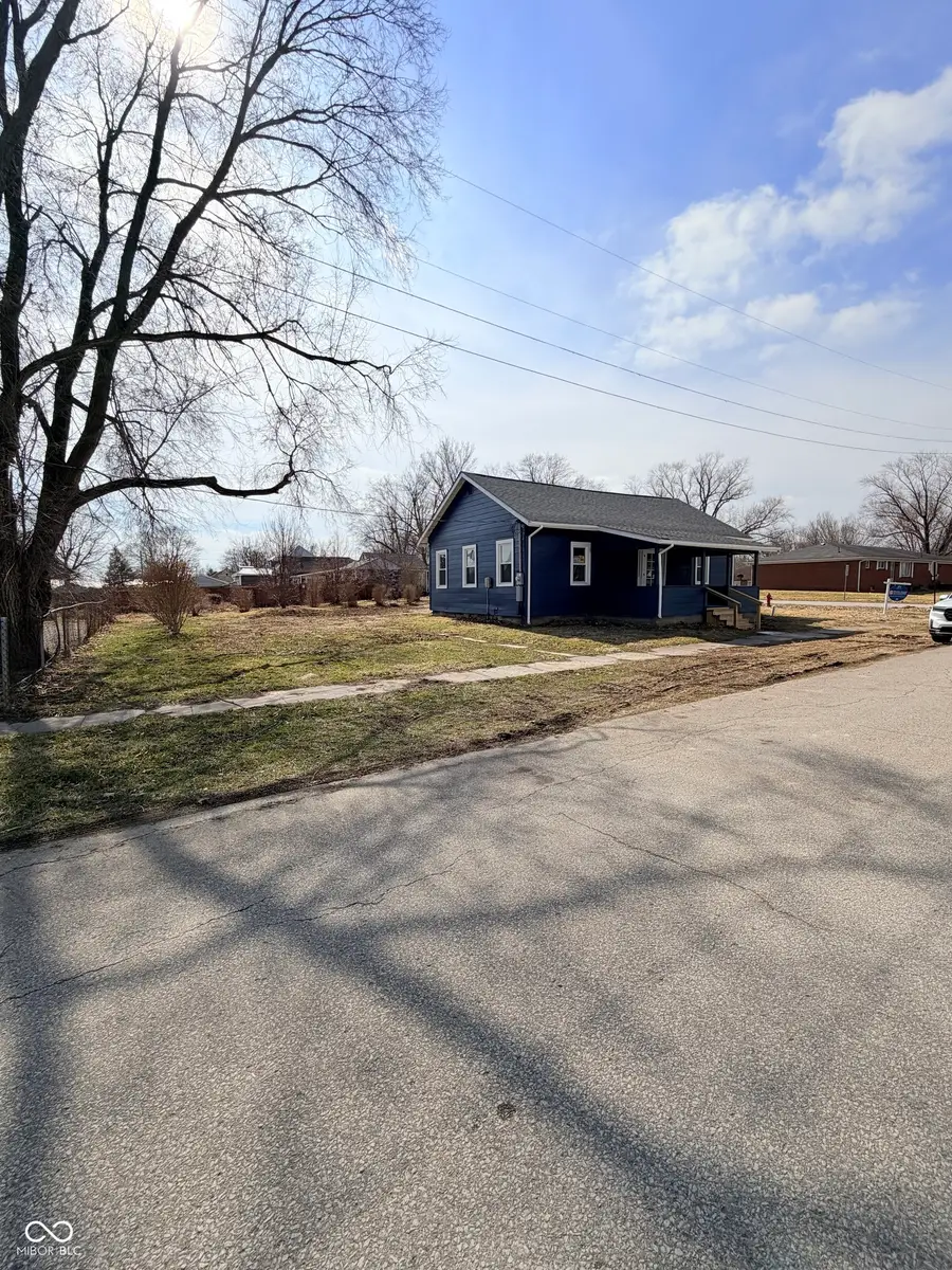 54 W Logan Street, Cloverdale, IN 46120 - #2