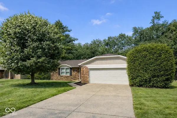1348 Secretariat Lane, Indianapolis, IN 46217