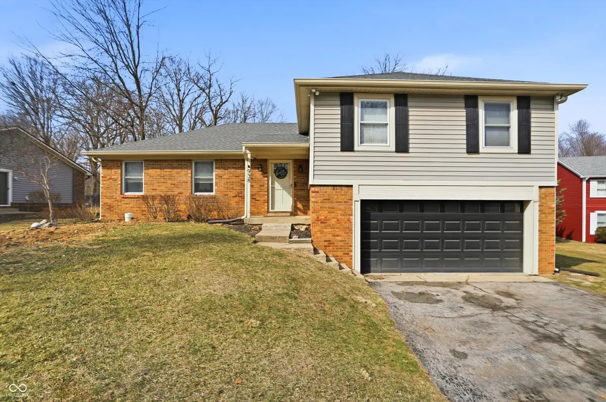 938 Elmwood Circle, Noblesville, IN 46062 - #1