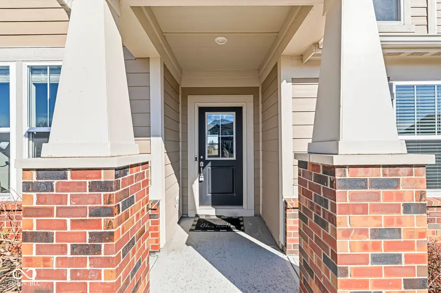 8054 Hayle Street, Zionsville, IN 46077 - #3