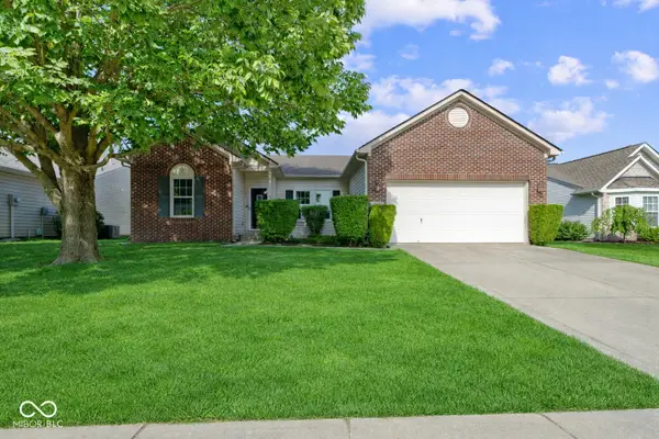 8778 N Deer Crossing Boulevard, McCordsville, IN 46055