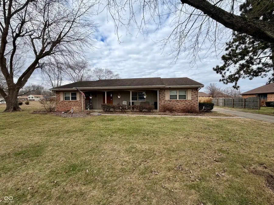 405 Greenacres Drive, Crawfordsville, IN 47933 - #2