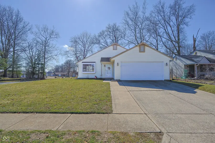 1615 Thresher Drive, Columbus, IN 47201 - #2